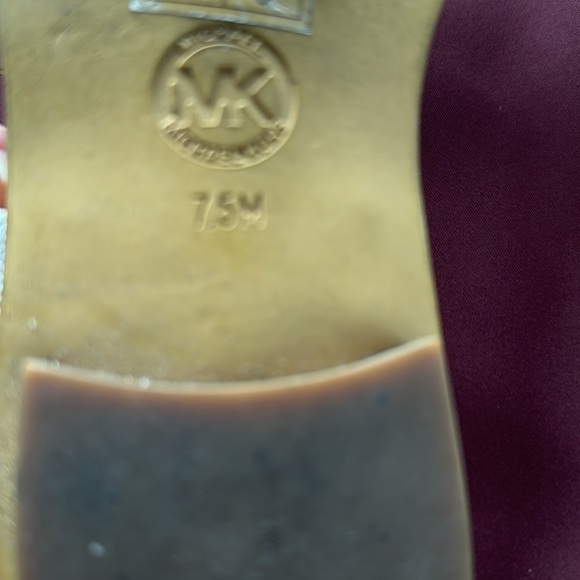 Womens Michael Kors Thong Sandals - Picture 4 of 7